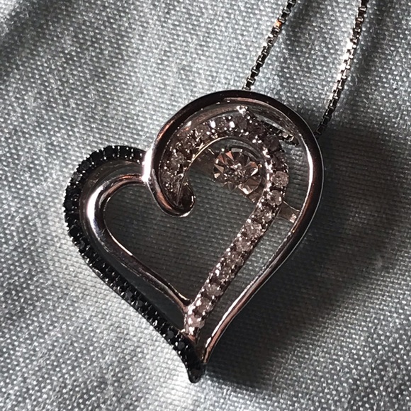 Diamonds in Rhythm Necklace - Picture 5 of 8